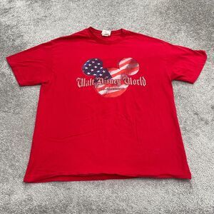 Walt Disney World Mickey Mouse Vintage Graphic T-Shirt Mens XL Red Crew Neck Tee